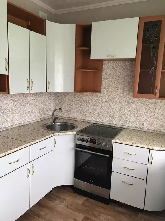 1-к. квартира, 37 м, 1/3 эт. - Фото 0