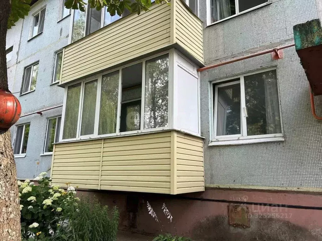 2-к кв. Брянская область, Брянск Белые Берега пгт, ул. Строителей, 6 ... - Фото 1