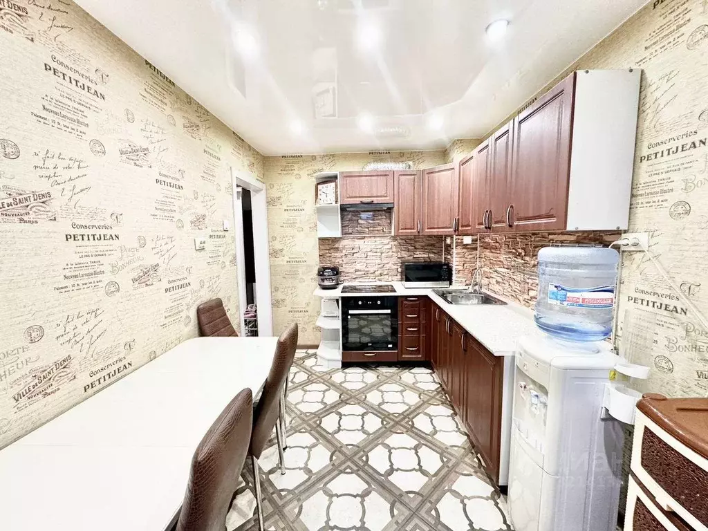 3-к кв. Кировская область, Киров Комсомольская ул., 113 (65.7 м) - Фото 1