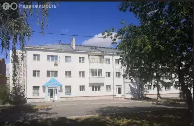 3-комнатная квартира: Нефтекамск, улица Ленина, 6 (54.9 м) - Фото 1