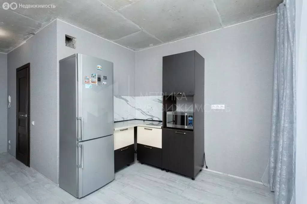 1-комнатная квартира: Тюмень, улица Василия Малкова, 12 (32 м) - Фото 2