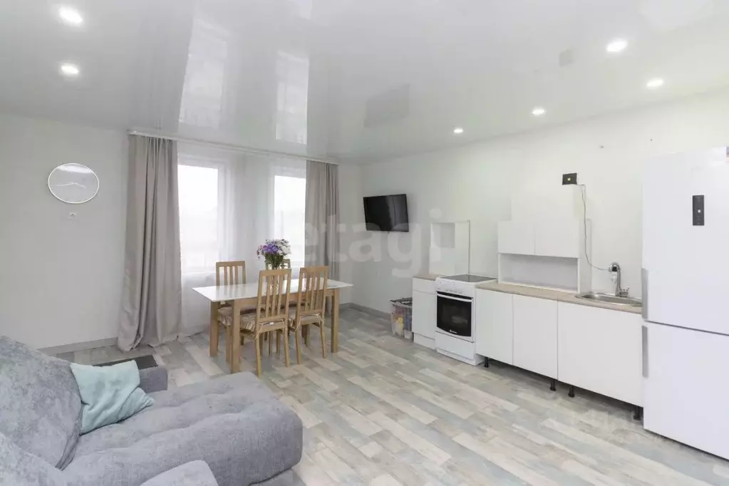 1-к кв. Тюменская область, Тюмень Родниковая ул., 4 (50.7 м) - Фото 1