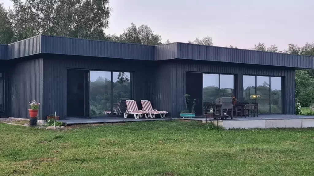 Дом в Псковская область, Невельский муниципальный округ, д. Кубок  ... - Фото 1