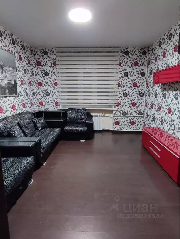 3-к кв. Ленинградская область, Волхов ул. Коммунаров, 20 (71.2 м) - Фото 1