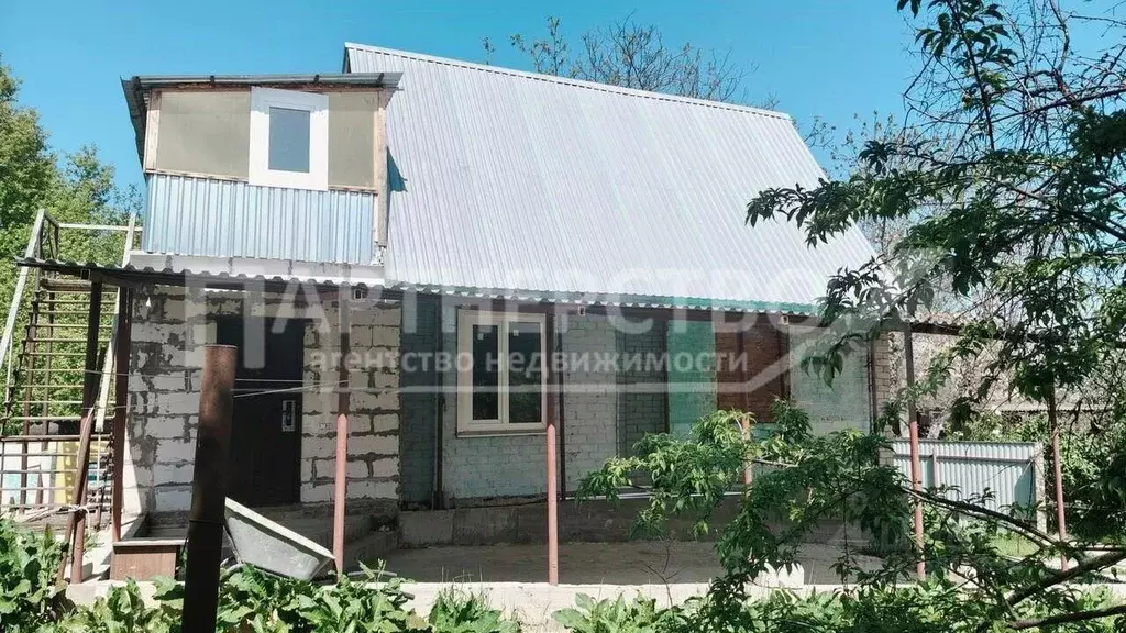Дом в Краснодарский край, Северский район, Ильское городское ... - Фото 1