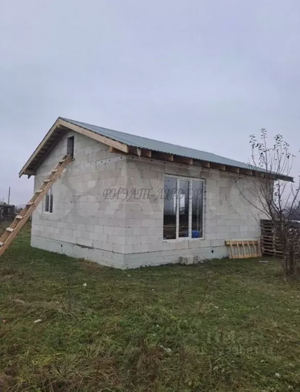 Дом в Алтай, Майминский район, с. Подгорное Центральная ул. (60 м) - Фото 1