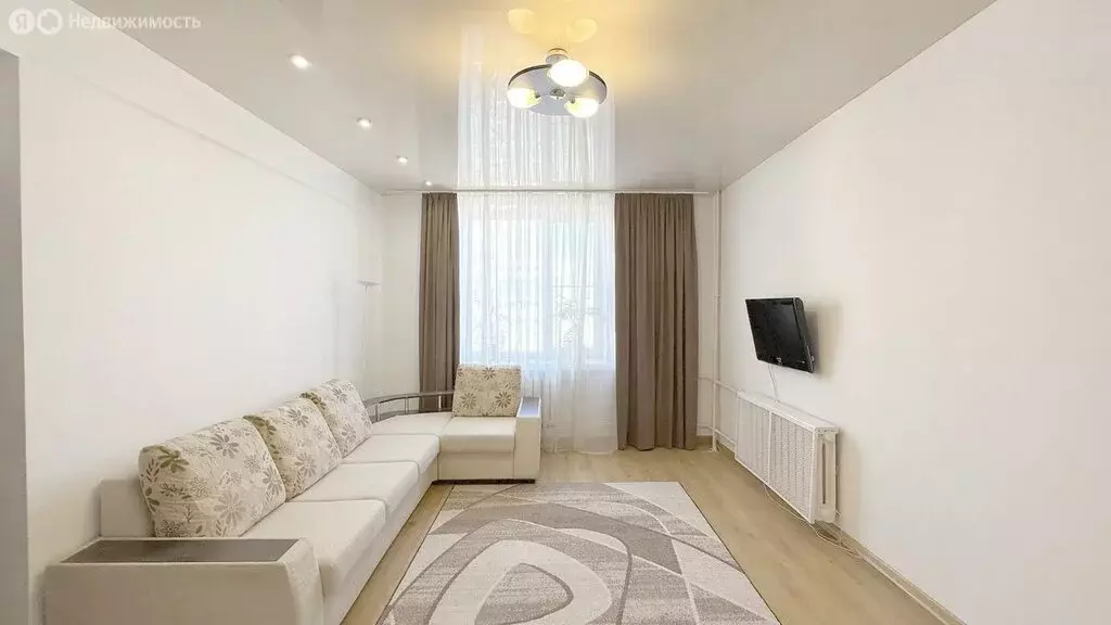 2-комнатная квартира: Киров, Октябрьский проспект, 74 (58.2 м) - Фото 1