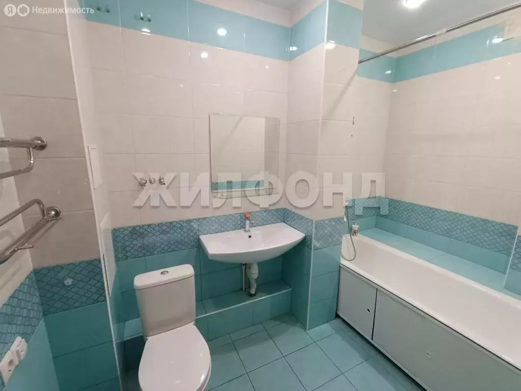 2-комнатная квартира: Новосибирск, улица Кирова, 225 (64.4 м) - Фото 0