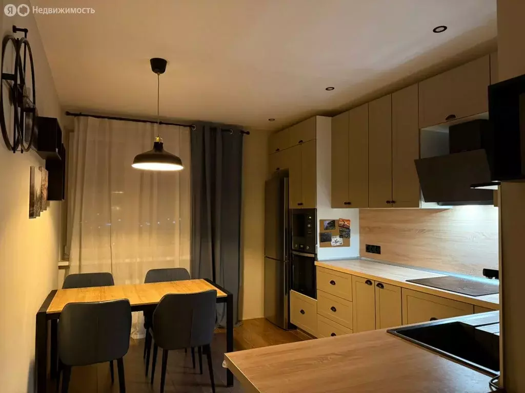 3-комнатная квартира: Тула, улица Генерала Маргелова, 7Б (79 м) - Фото 1