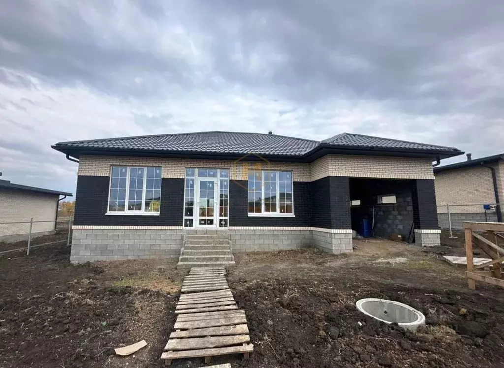 Дом в Белгородская область, Белгородский район, Дубовское с/пос, пос. ... - Фото 2