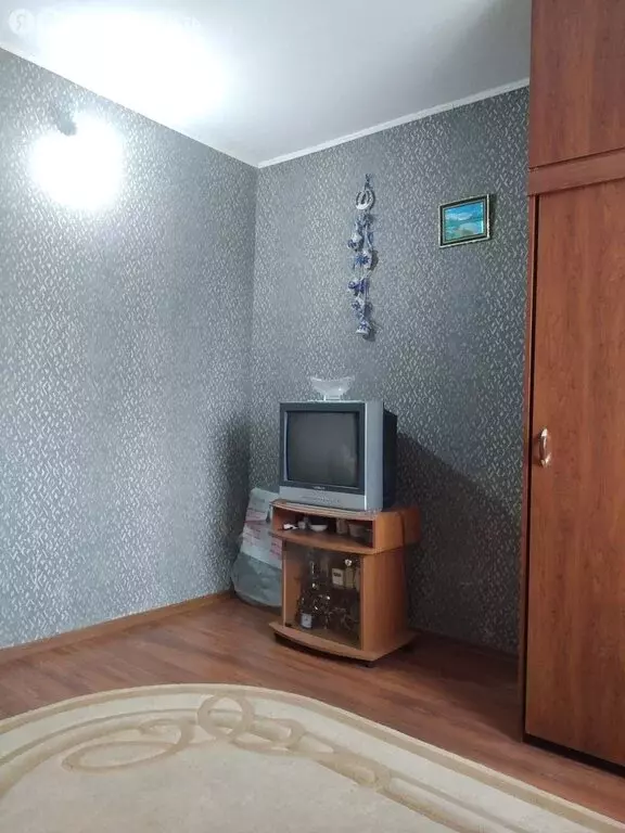 2-комнатная квартира: Смоленск, улица Фрунзе, 20А (38 м) - Фото 0