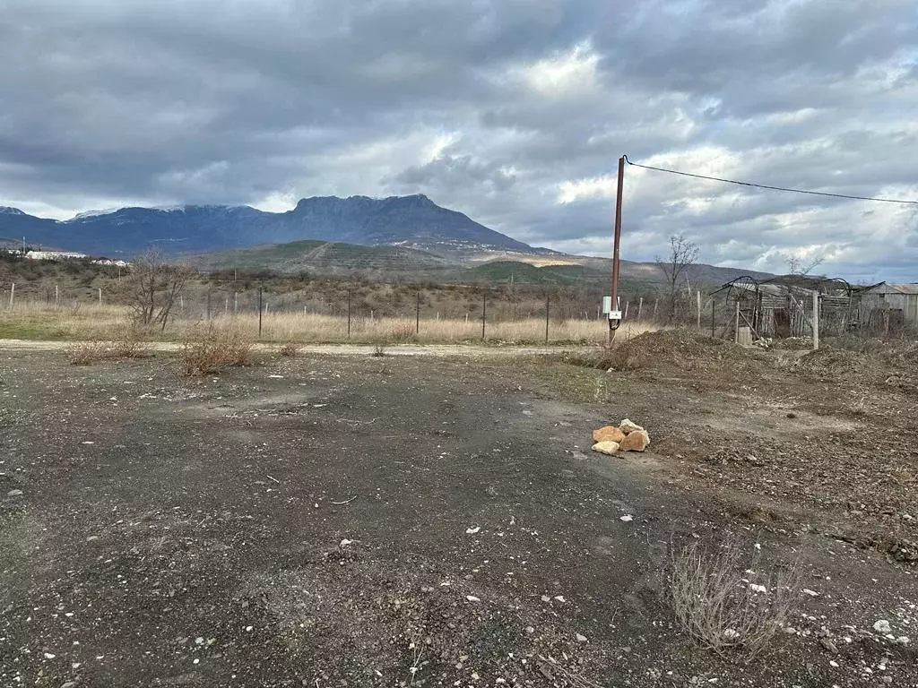 Участок в Крым, Алушта городской округ, с. Нижняя Кутузовка ул. ... - Фото 0