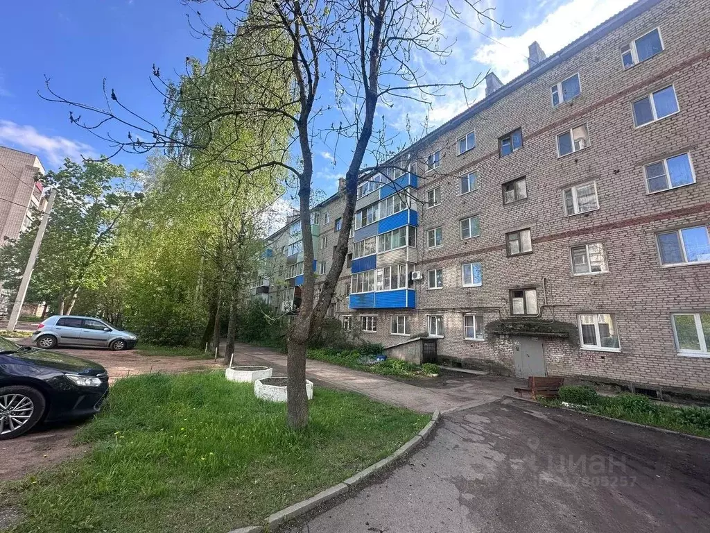 3-к кв. Смоленская область, Вязьма ул. Репина, 17 (58.5 м) - Фото 1