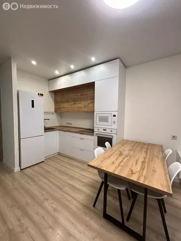 3-комнатная квартира: Киров, Краснополянская улица, 5 (61.6 м) - Фото 1