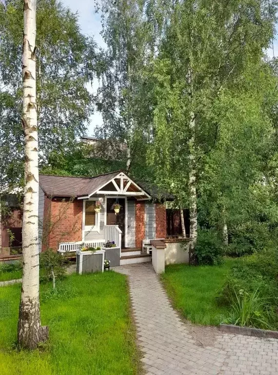 Дом в Ленинградская область, Всеволожск Еловая ул., 30 (18 м) - Фото 1