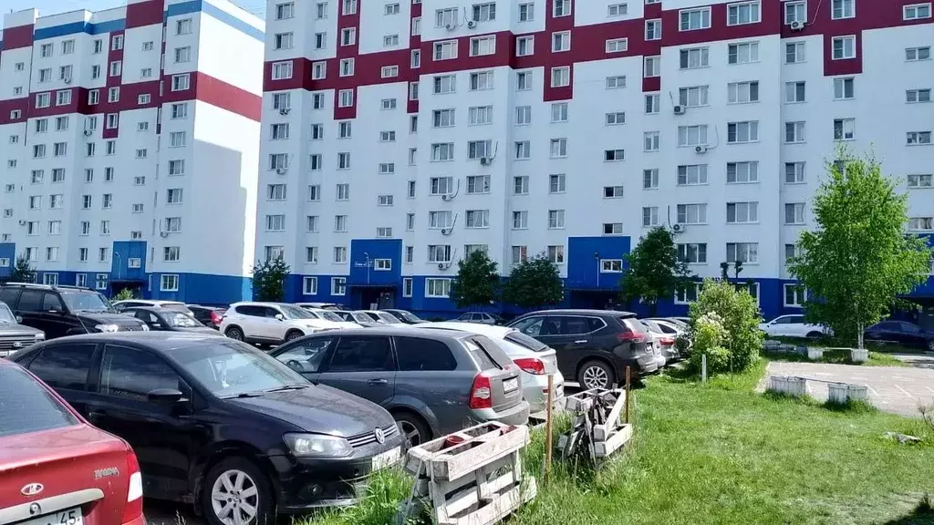1-к кв. Курганская область, Курган Заозерный жилрайон, 5-й мкр, 16к5 ... - Фото 0