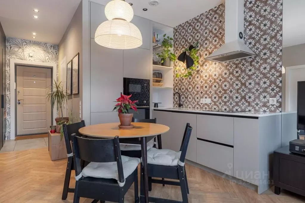 2-к кв. Татарстан, Казань ул. Разведчика Ахмерова, 9 (44.2 м) - Фото 1