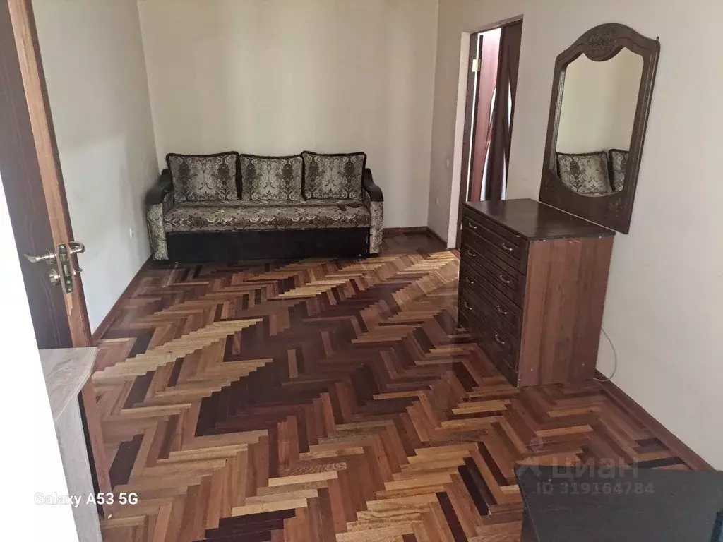 2-к кв. Кабардино-Балкария, Нальчик просп. Ленина, 46 (55.0 м) - Фото 1