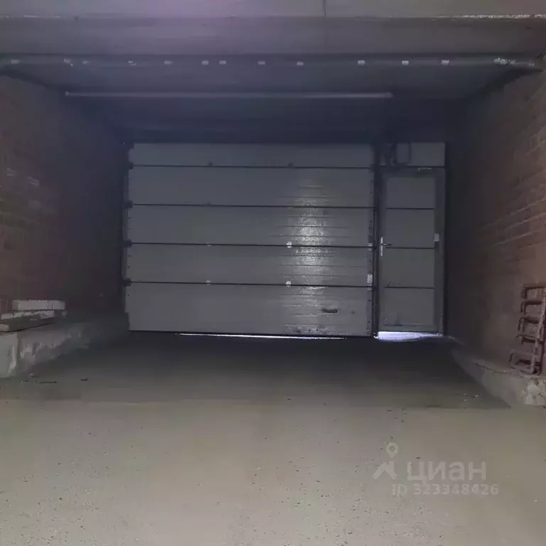 Гараж в Свердловская область, Екатеринбург ул. Крестинского, 46 (37 м) - Фото 2