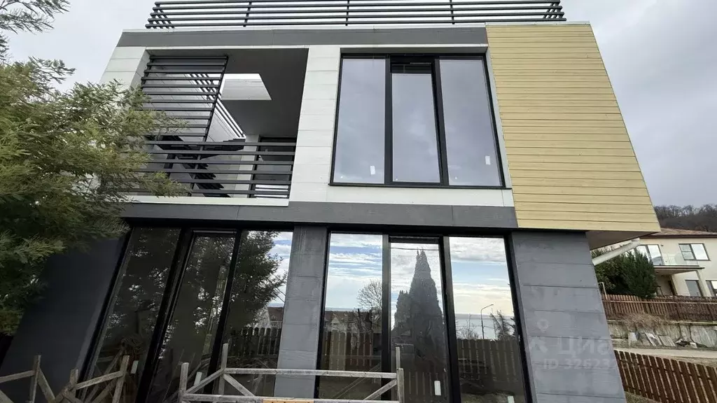 Дом в Краснодарский край, Сочи Звездная ул., 16И (170 м) - Фото 2