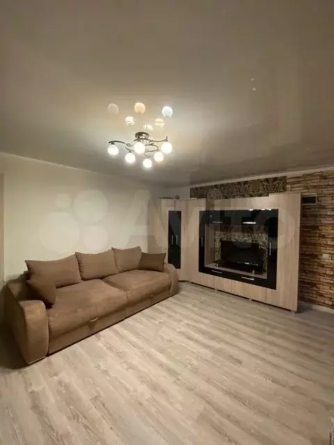2-к. квартира, 44 м, 5/5 эт. - Фото 1