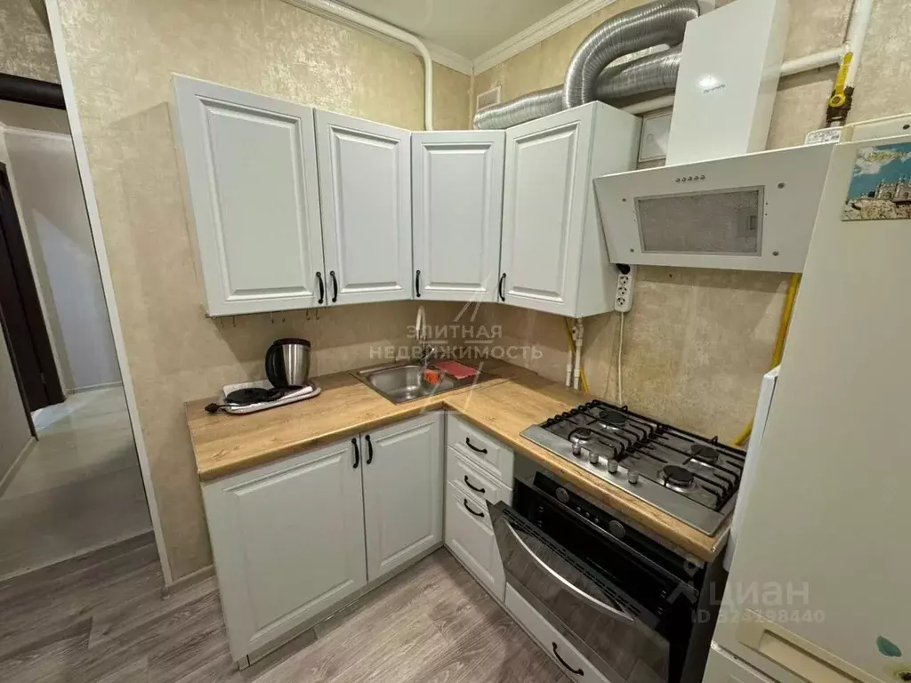 1-к кв. Татарстан, Казань ул. Аделя Кутуя, 72 (30.0 м) - Фото 1