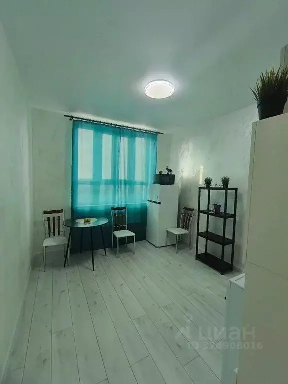 2-к кв. Крым, Симферополь просп. Александра Суворова, 19 (51.0 м) - Фото 2