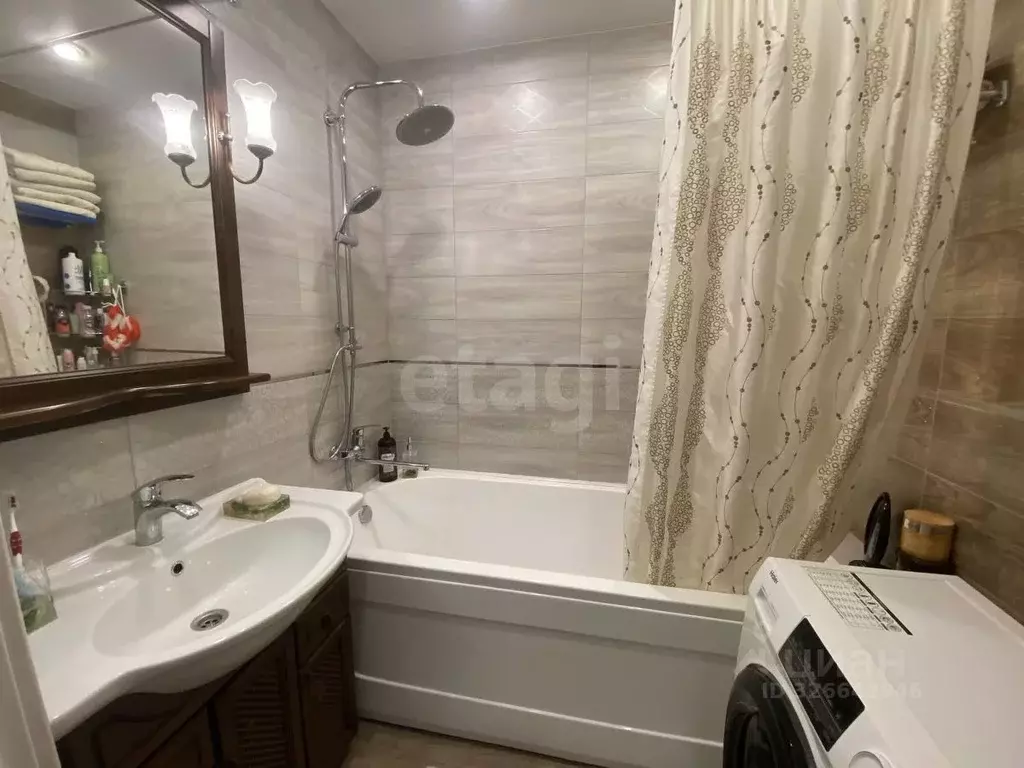 2-к кв. Вологодская область, Череповец Октябрьский просп., 76 (57.4 м) - Фото 2