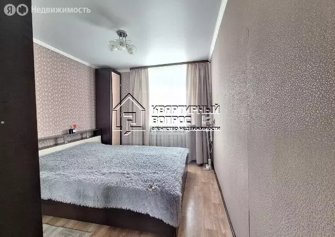 3-комнатная квартира: Кумертау, Вокзальная улица, 22 (60 м) - Фото 0