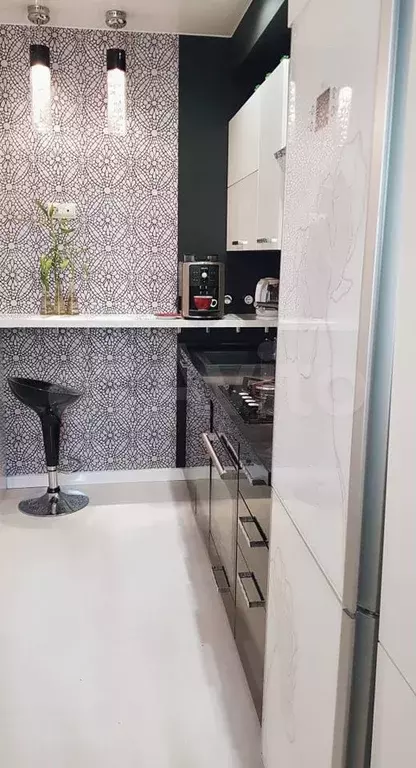 2-к. квартира, 60 м, 2/9 эт. - Фото 1