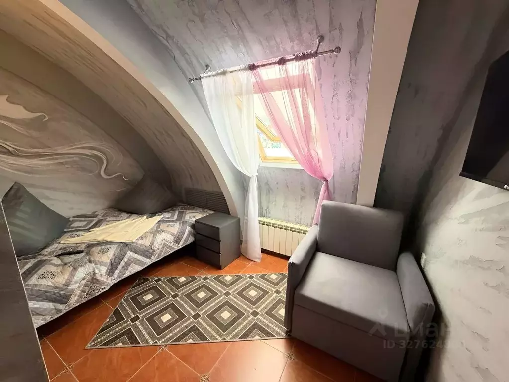 Комната Брянская область, Брянск ул. Брянского Фронта, 2 (20.0 м) - Фото 1