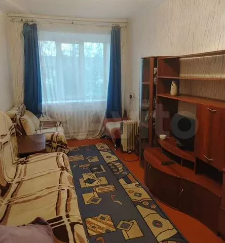 Комната 14,8 м в 5-к., 1/2 эт. - Фото 0