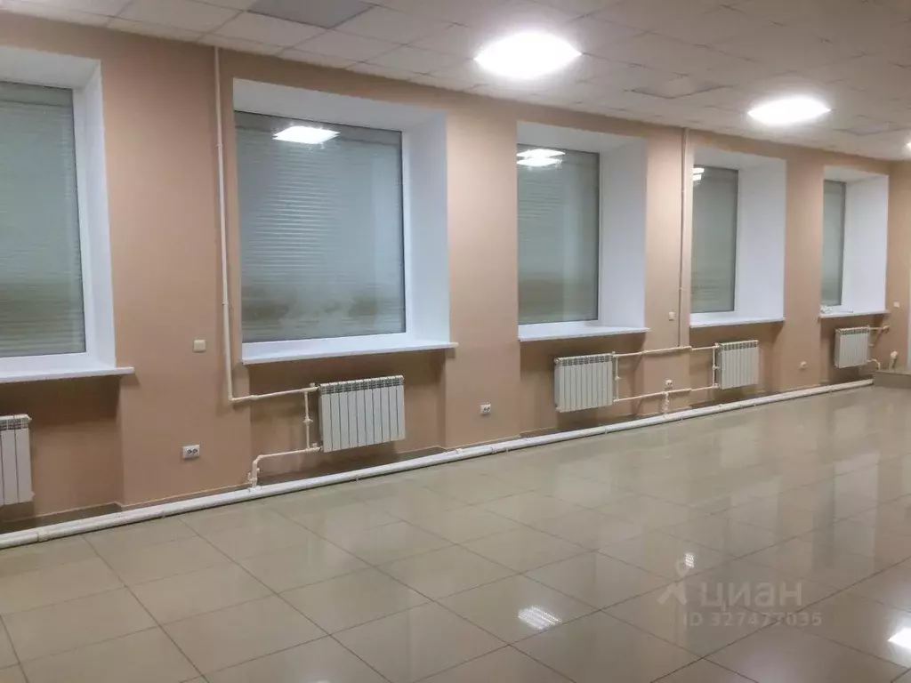 Помещение свободного назначения в Татарстан, Бугульма ул. Газинура ... - Фото 2