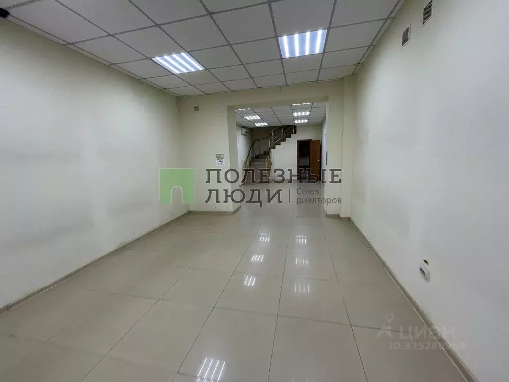 Помещение свободного назначения в Крым, Евпатория просп. Победы, ... - Фото 2