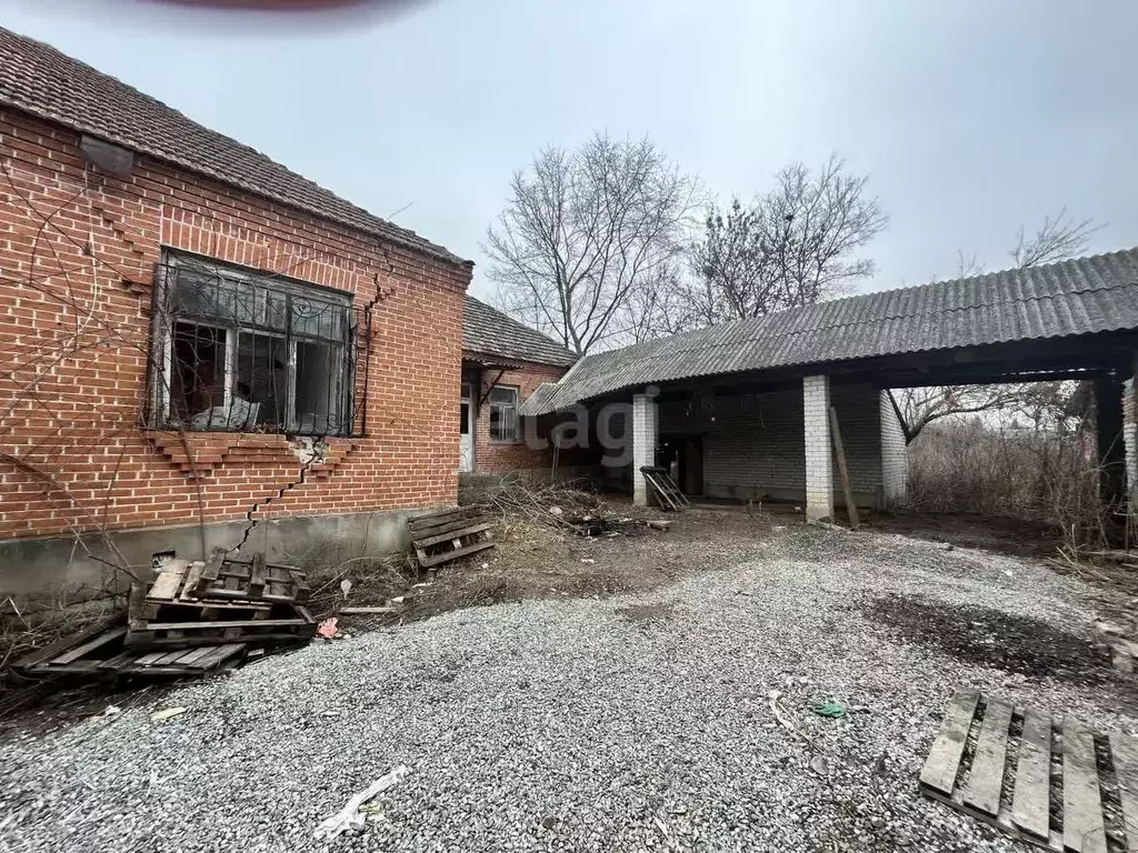 Дом в Северная Осетия, Дигора ул. Билаонова (200 м) - Фото 1