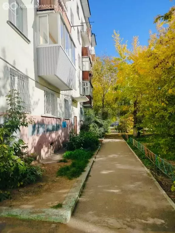 3-комнатная квартира: Улан-Удэ, Октябрьская улица, 39 (63.9 м) - Фото 1