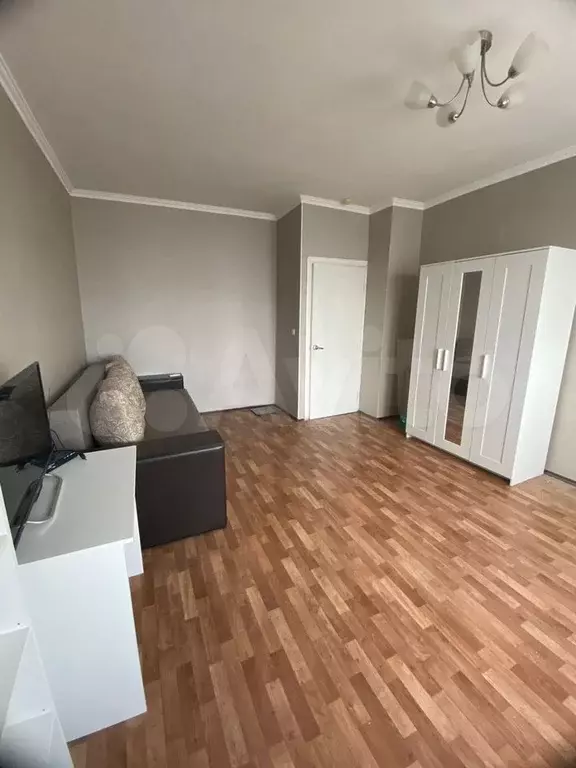 1-к. квартира, 40 м, 6/9 эт. - Фото 1