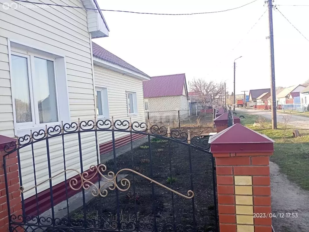 Дом в Ульяновская область, Цильнинское городское поселение, рабочий ... - Фото 1