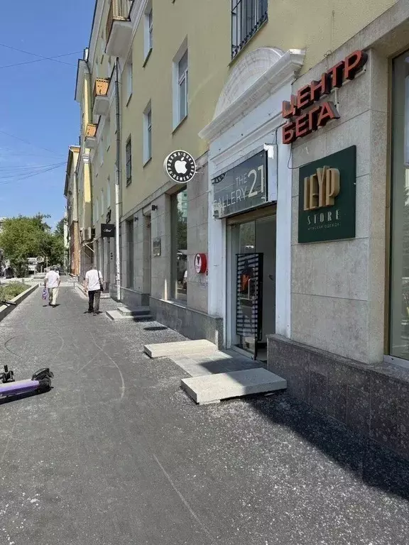 Торговая площадь в Свердловская область, Екатеринбург ул. Хохрякова, ... - Фото 1