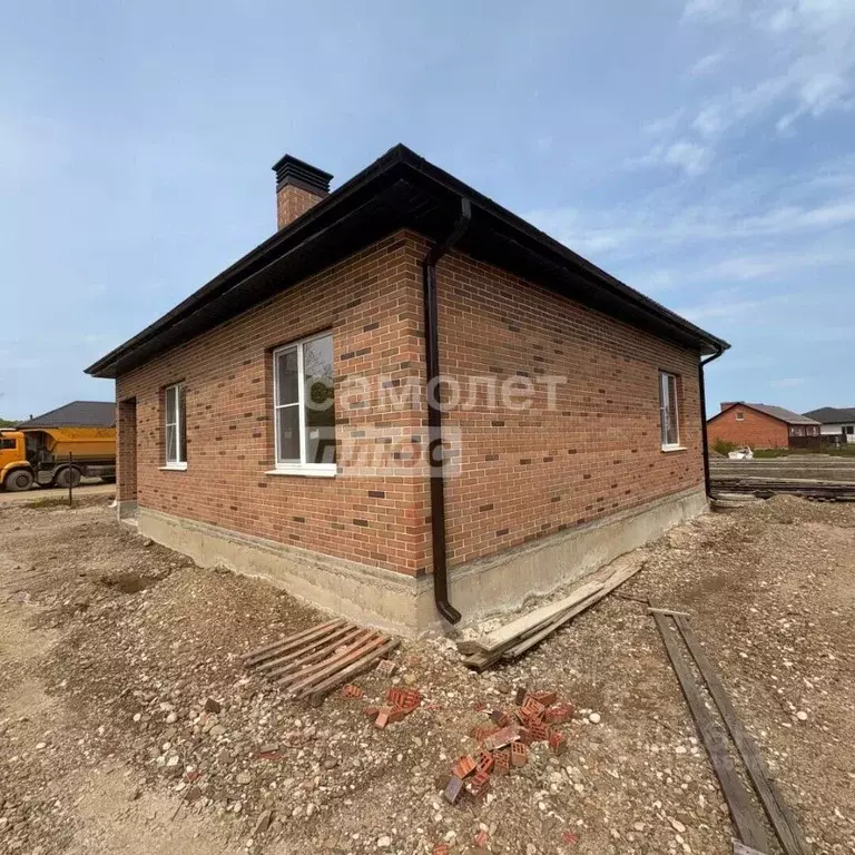 Дом в Краснодарский край, Апшеронск Кленовая ул. (88 м) - Фото 1