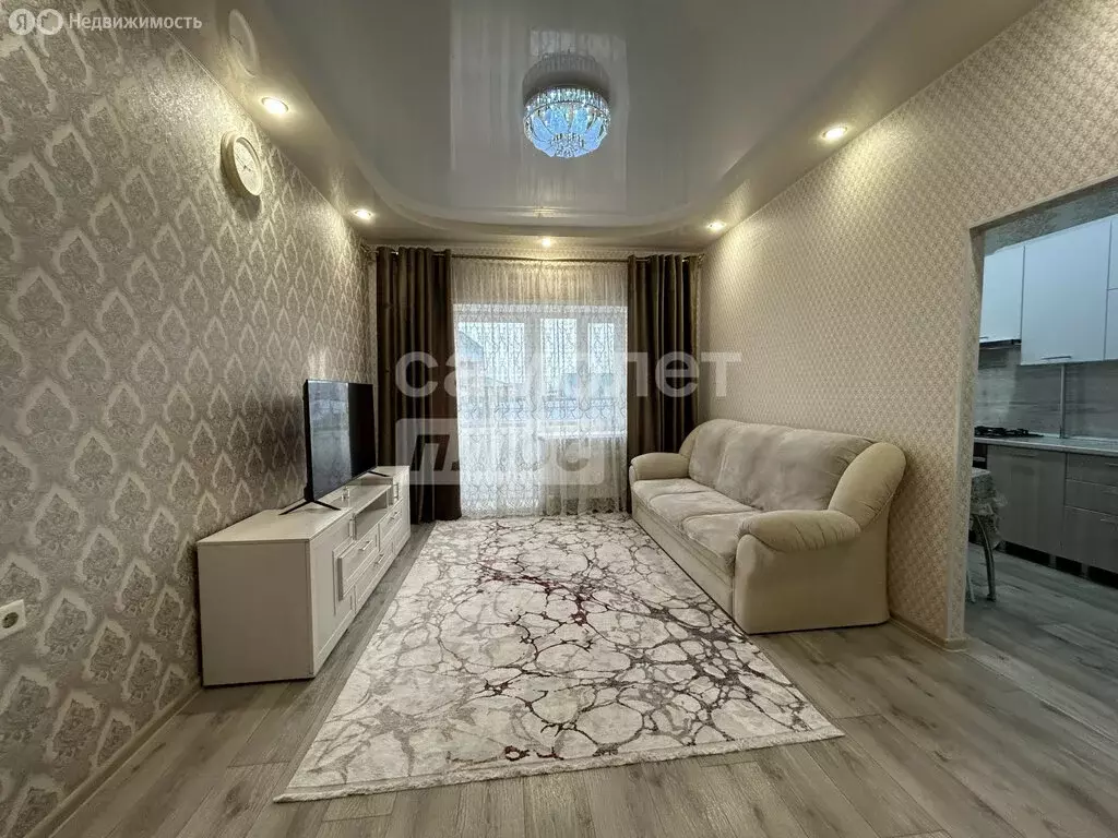 Дом в село Кармаскалы, Центральная улица, 1/1 (77 м) - Фото 1