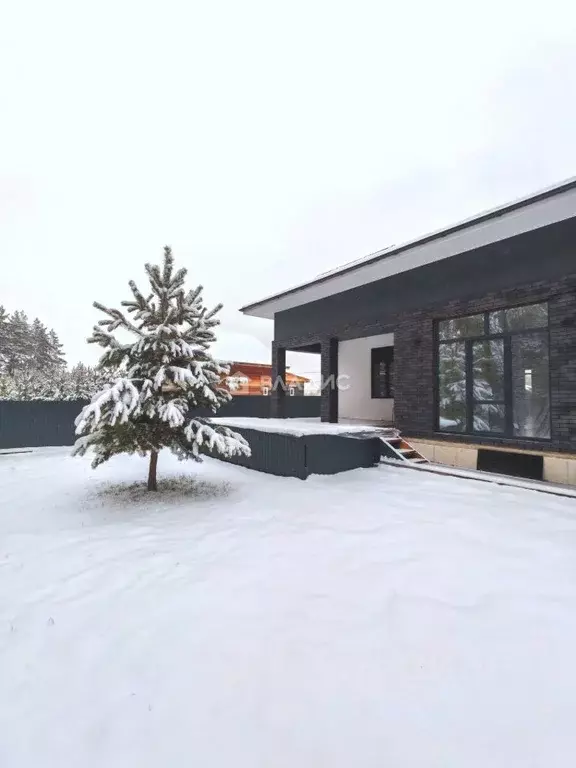 Дом в Иркутская область, Иркутский муниципальный округ, д. Карлук, ... - Фото 1