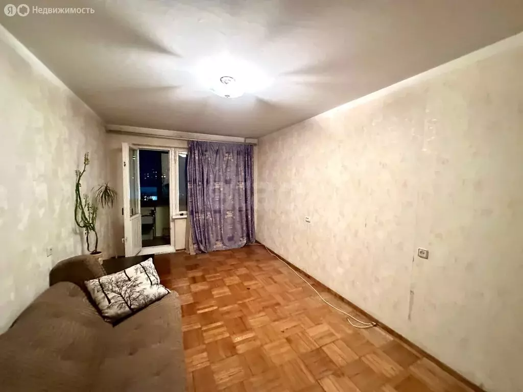 3-комнатная квартира: Симферополь, улица Куйбышева, 19 (71.1 м) - Фото 2