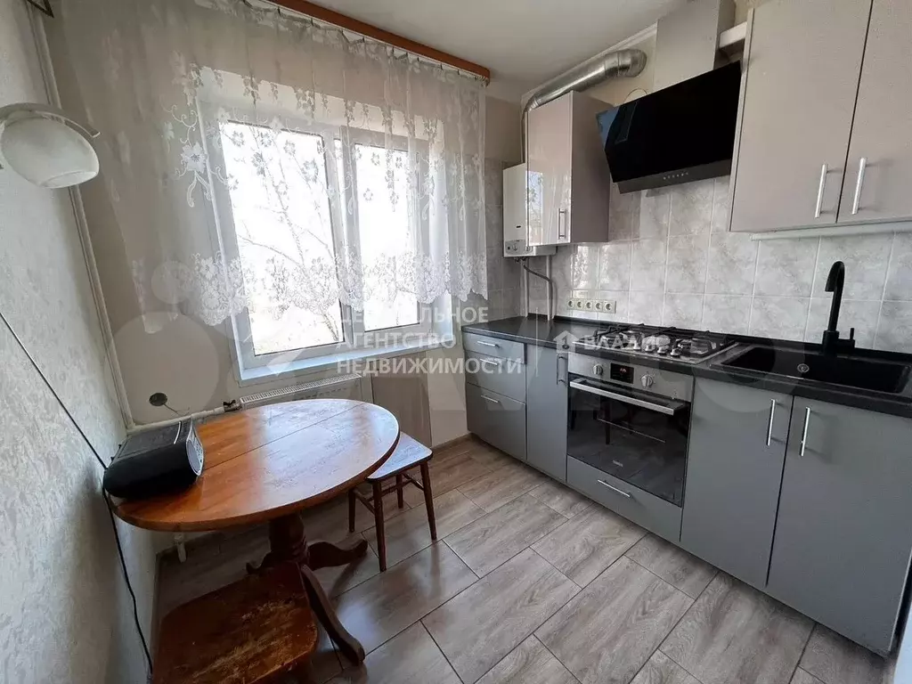 2-к. квартира, 43 м, 5/5 эт. - Фото 0