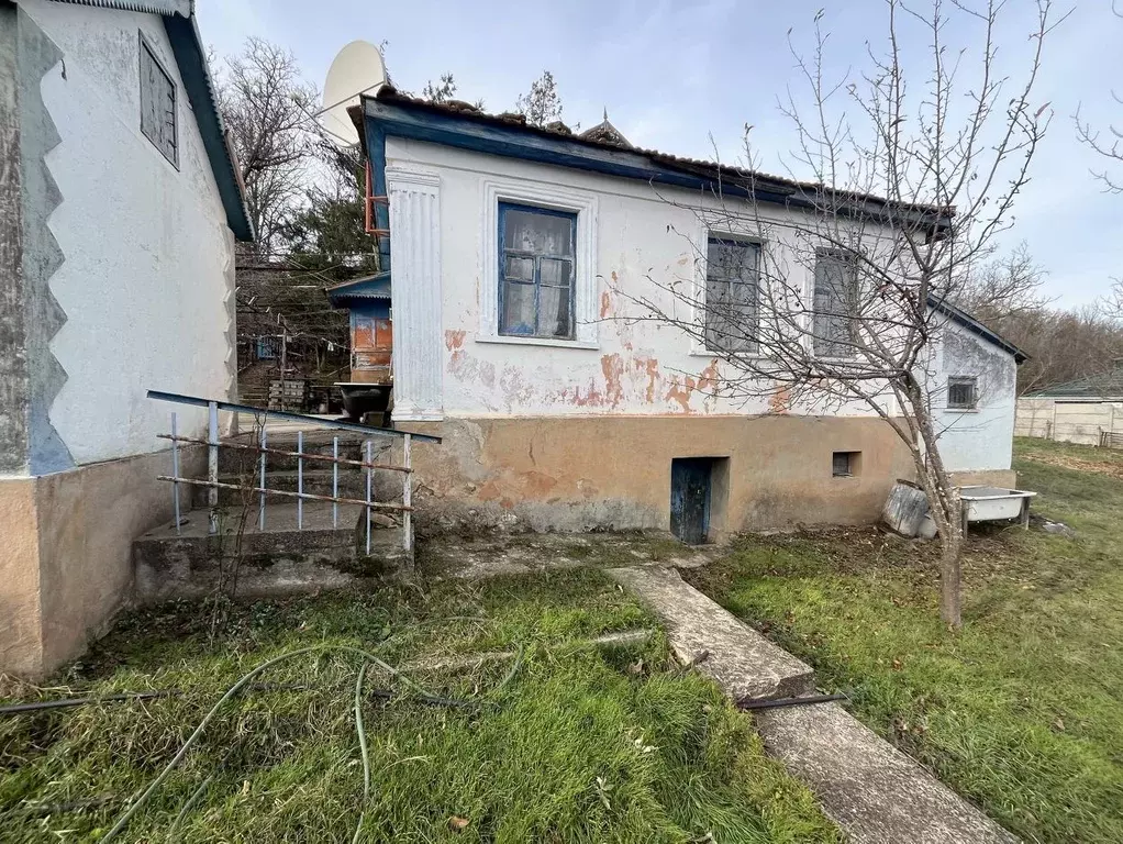 Дом в Крым, Симферопольский район, Добровское с/пос, с. Краснолесье ... - Фото 1