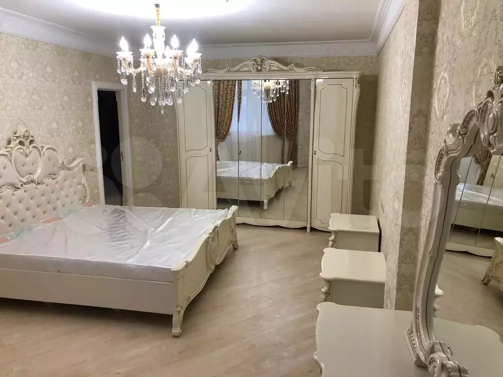 4-к. квартира, 160 м, 9/10 эт. - Фото 1