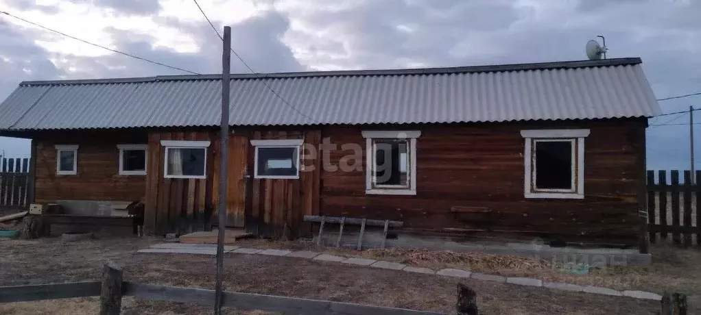 Дом в Бурятия, Иволгинский район, Гурульбинское с/пос, с. Поселье ул. ... - Фото 0