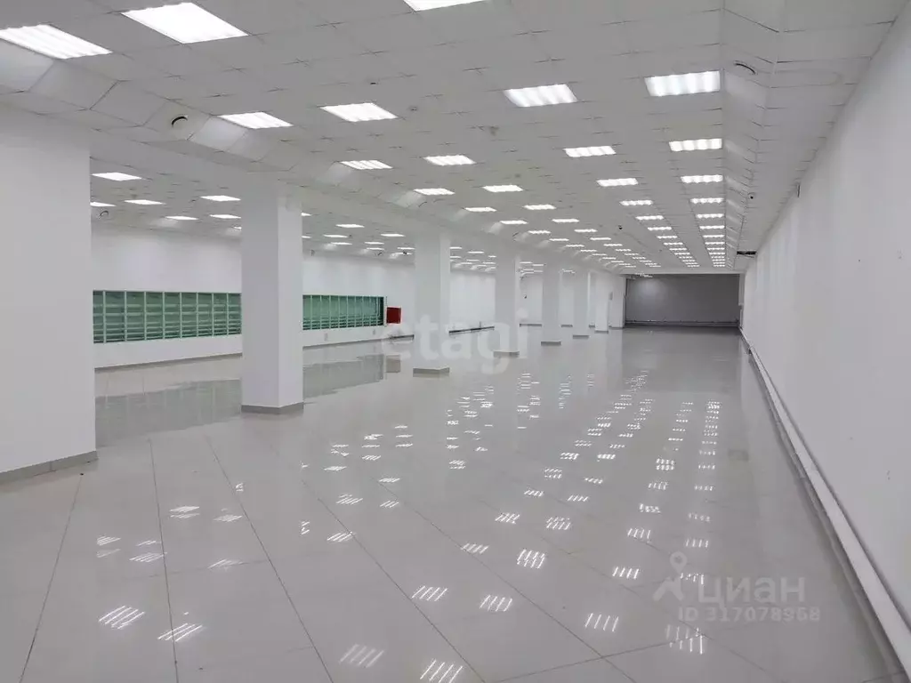 Торговая площадь в Свердловская область, Реж ул. Ленина, 5 (704 м) - Фото 0