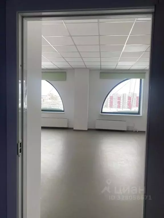 Помещение свободного назначения в Саха (Якутия), Якутск просп. Ленина, ... - Фото 1