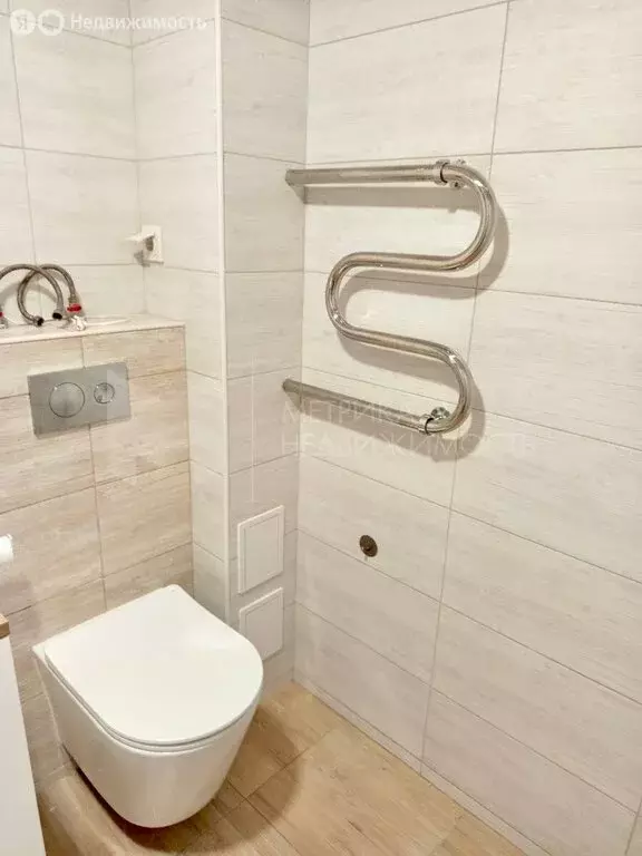 1-комнатная квартира: Тюмень, улица Николая Чаплина, 128 (42.8 м) - Фото 1